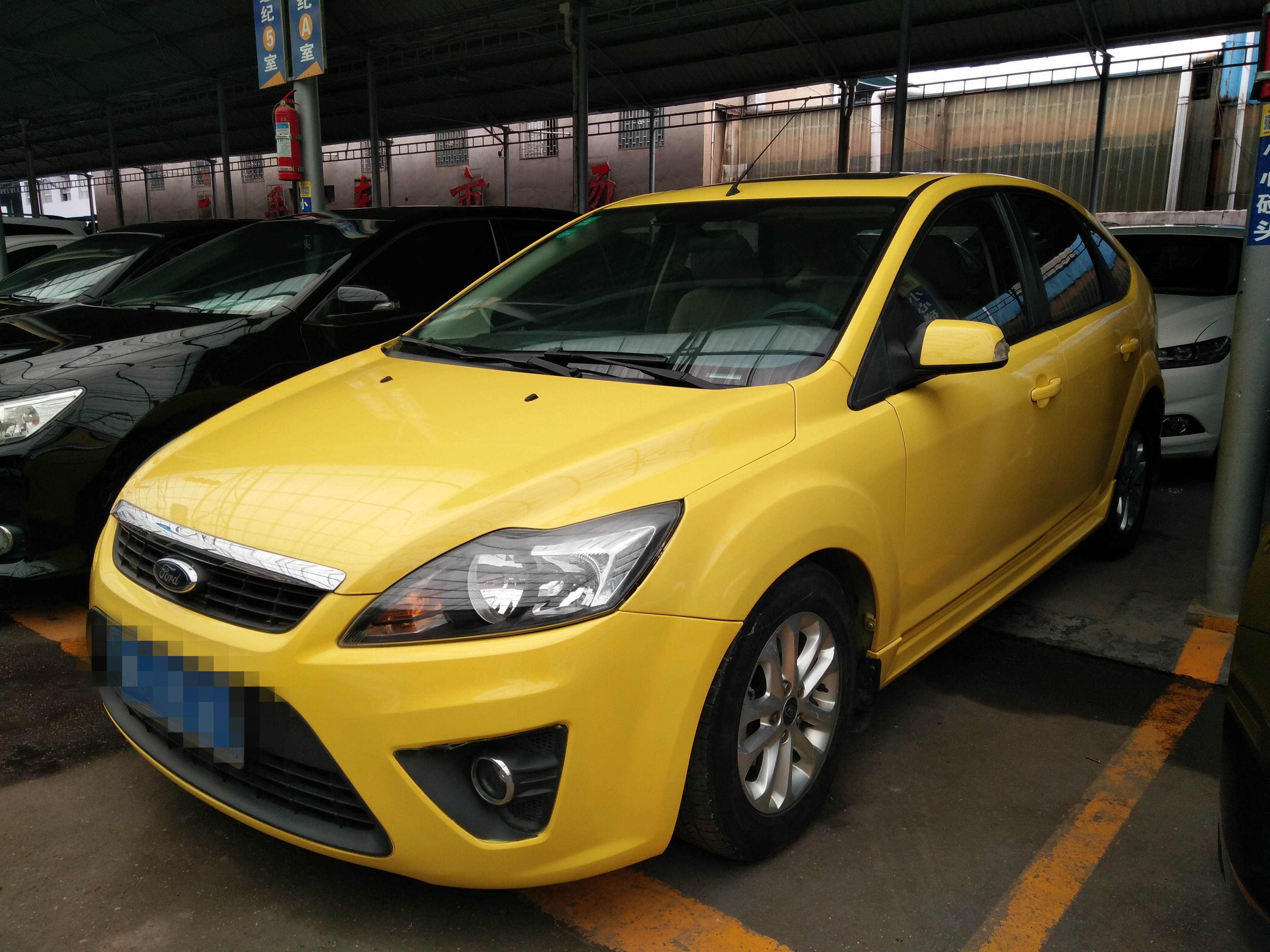 福特福克斯2011款 福克斯两厢 1.8l 自动时尚型