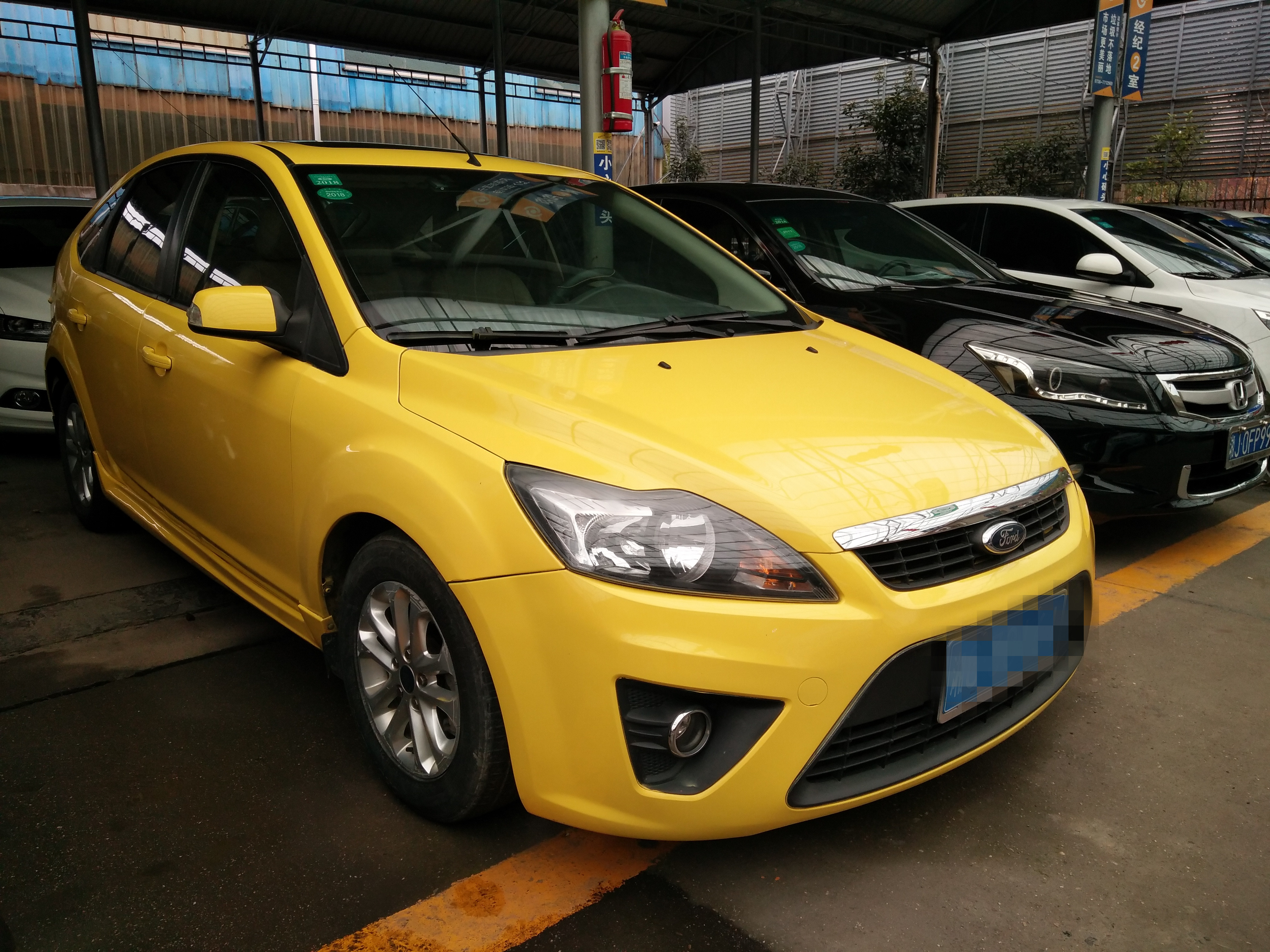 福特福克斯2011款 福克斯两厢 1.8l 自动时尚型